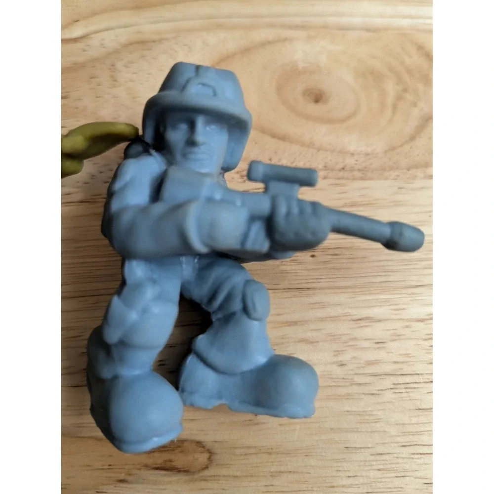 Imperial Toys Figure Storm Squad Team 1 Invincible Army Men Gernade Rifle‎ lot 2